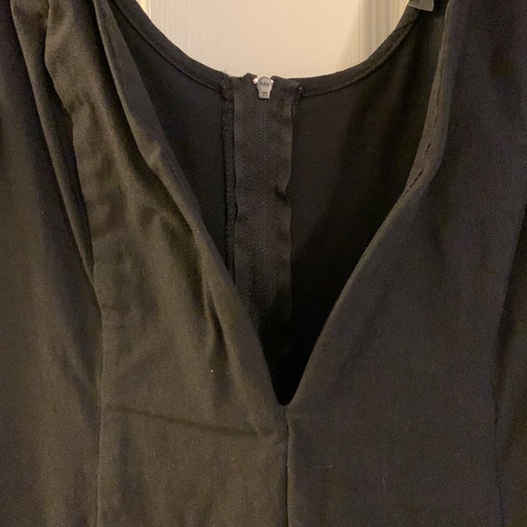 Little Black Dress - fitted - Picture 2 of 5